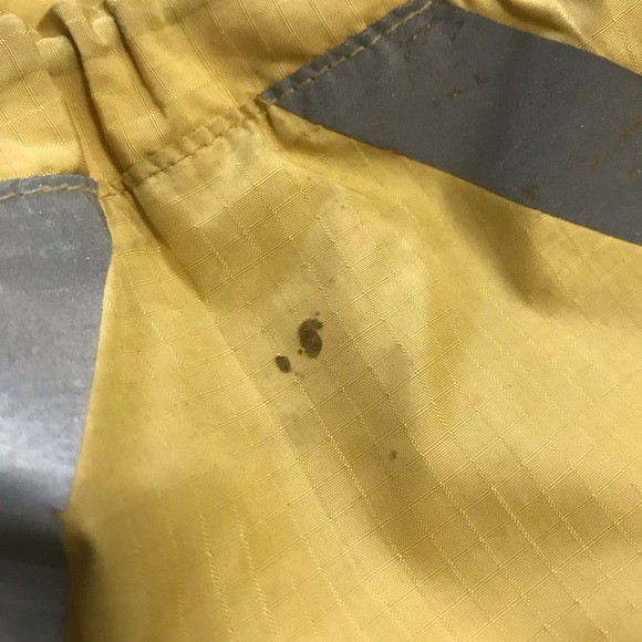 MEC bike jacket - kids 8 - Picture 4 of 4